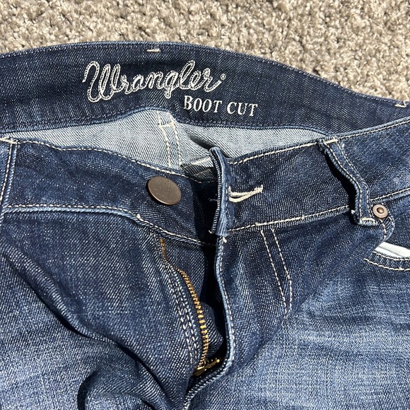 Wrangler Boot Cut womens jeans - Picture 2 of 4